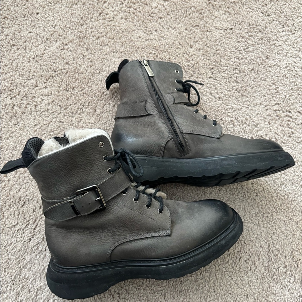 Doucal's Dark Gray Leather Boots with Buckle